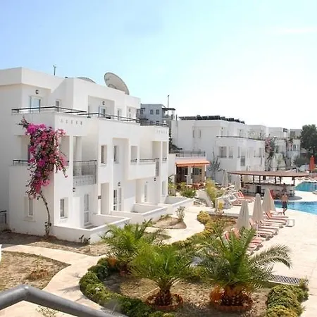 Club Pedalisa 公寓式酒店 博德鲁姆