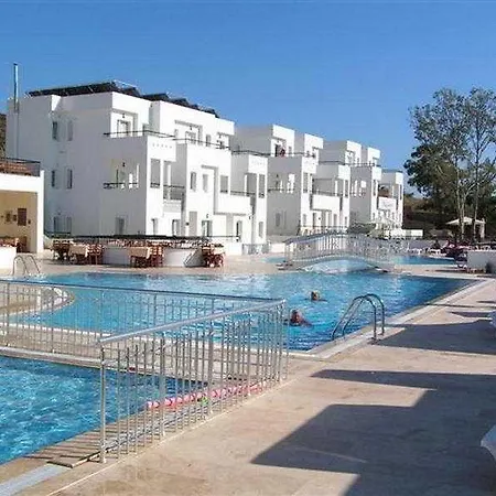 Ξενοδοχείο με διαμερίσματα Club Pedalisa 3*