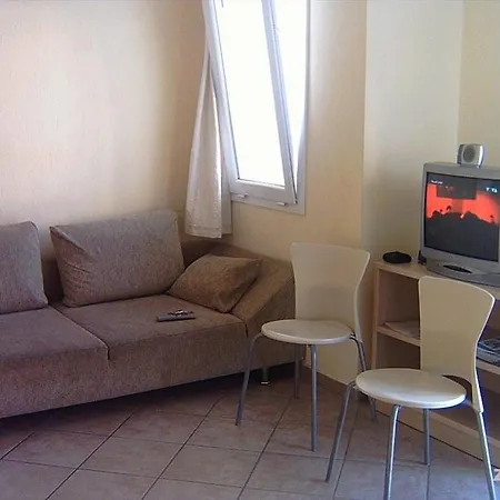 Ξενοδοχείο με διαμερίσματα Club Pedalisa 3*