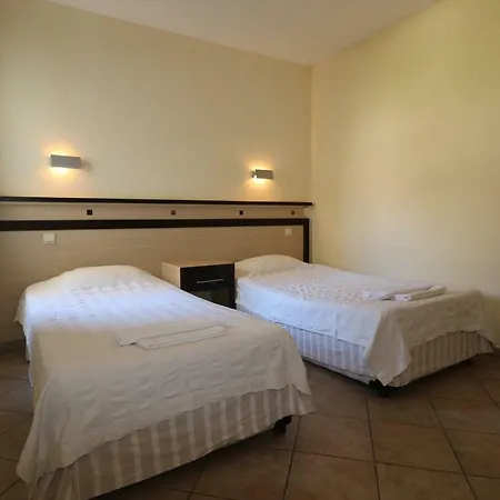 Ξενοδοχείο με διαμερίσματα Club Pedalisa 3*